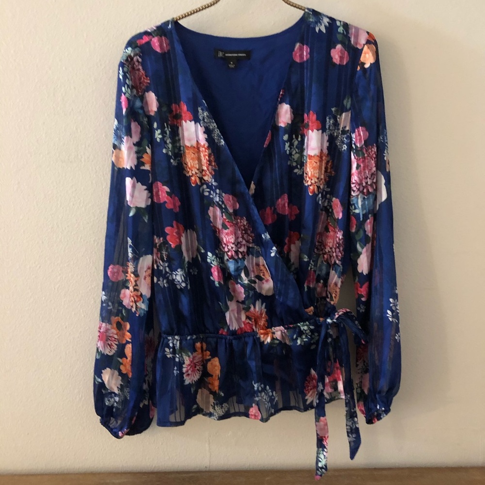 INC a blouse size medium